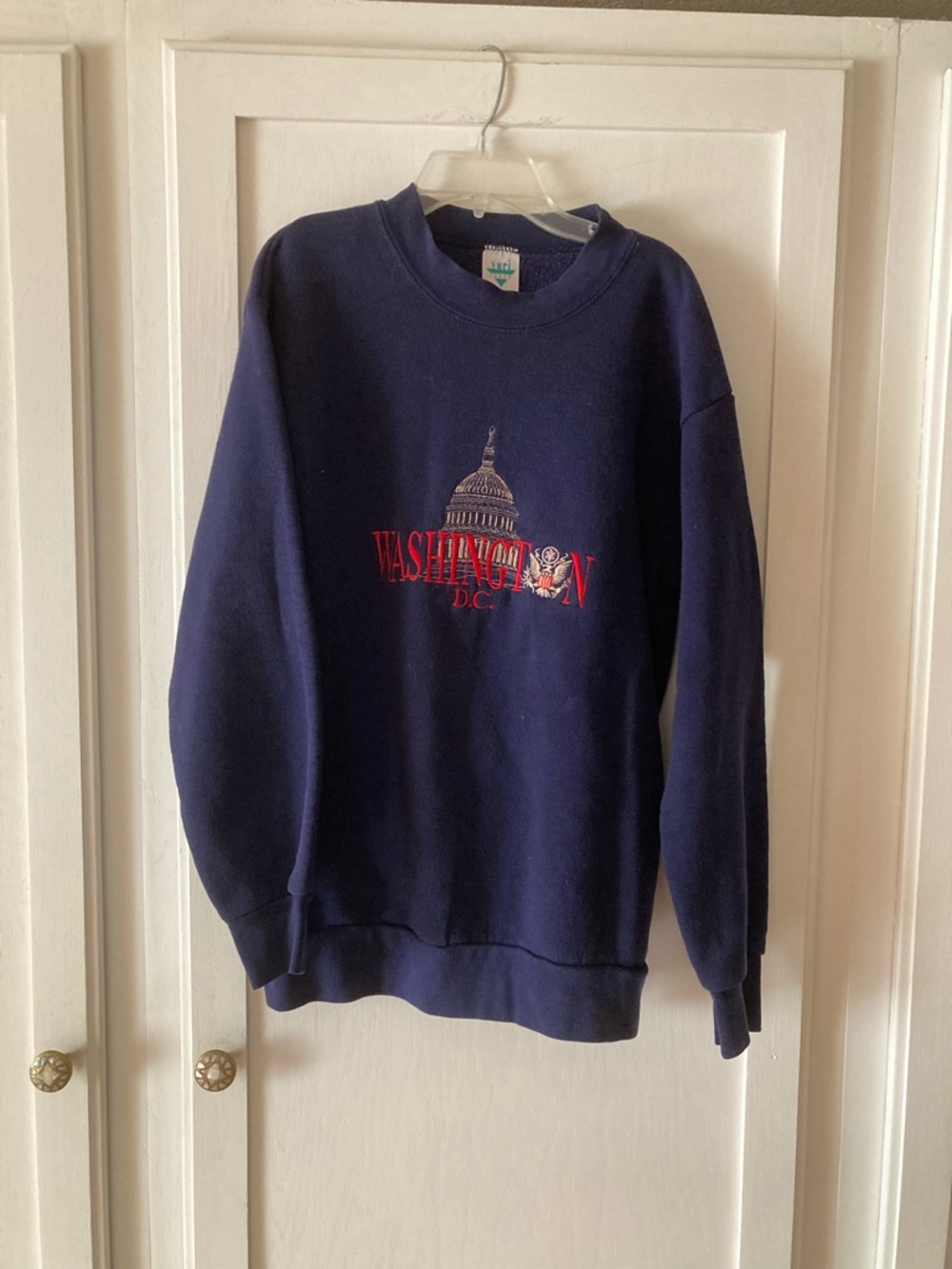 VTG yuri Washington D.C. Navy Graphic Crewneck Sweatshirt
